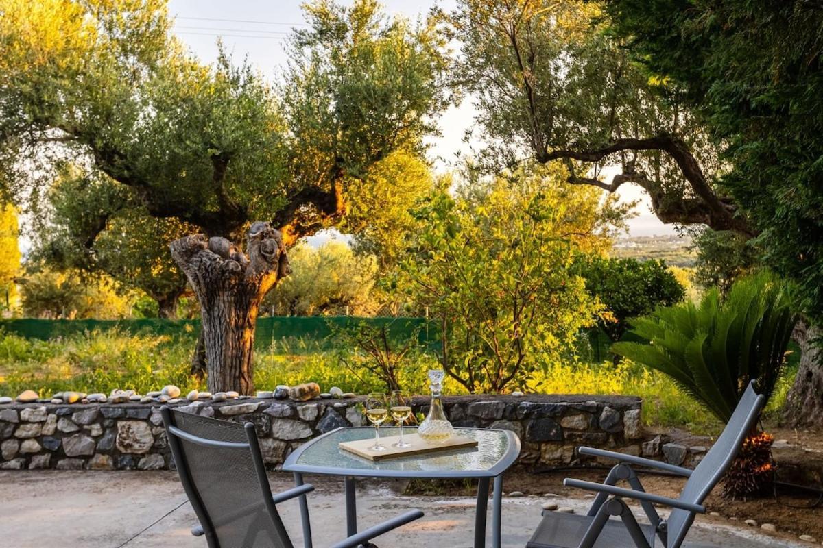 The Secret Garden At Villa Georgia Kalamata Exterior foto
